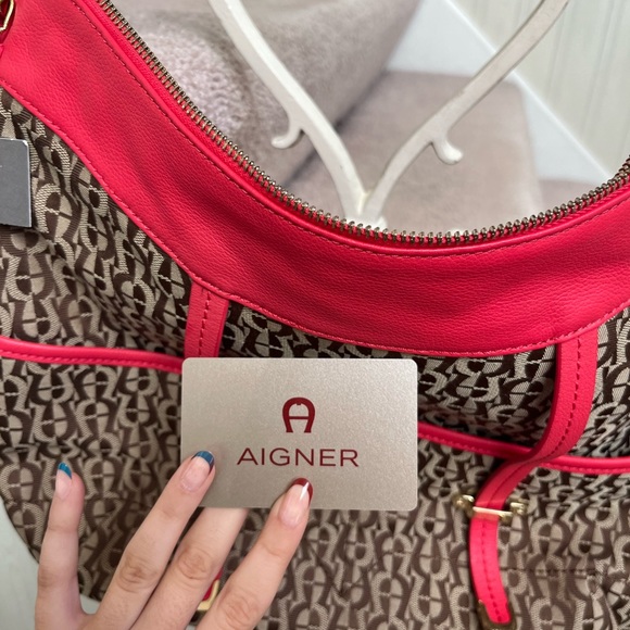 NWT AIGNER MUNICH PURSE - Picture 2 of 3